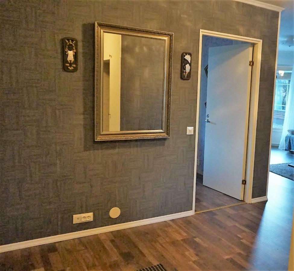 4 Bedrooms Near Center - Kranni Pori Exterior photo